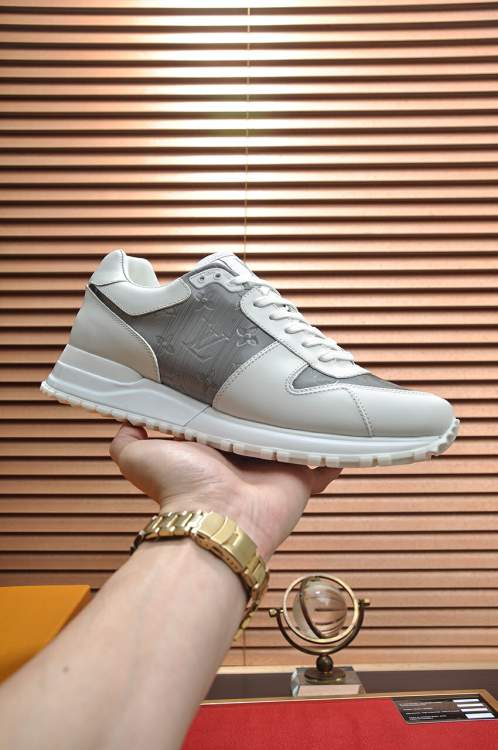 Picture of Louis Vuitton Shoes _SKULVsz38-45h090516593
